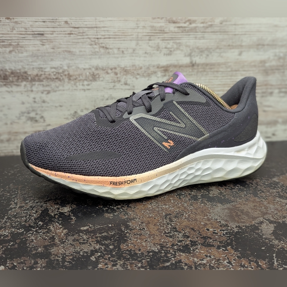 Womens New Balance Fresh Foam Arishi V4 Running Shoes Sz 10 D Wide Used 